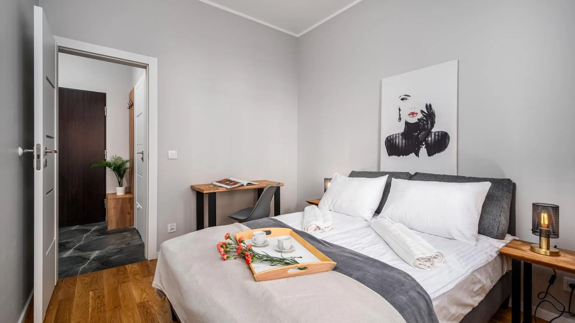 Zlota Apartments City Centre By Sun & Snow Varsovia 0*,