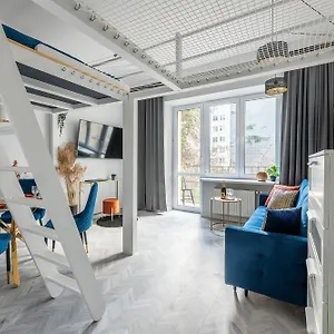 Luxury In The Center Apartment